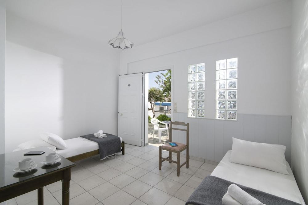 Belvedere Village Agia Pelagia  Luaran gambar